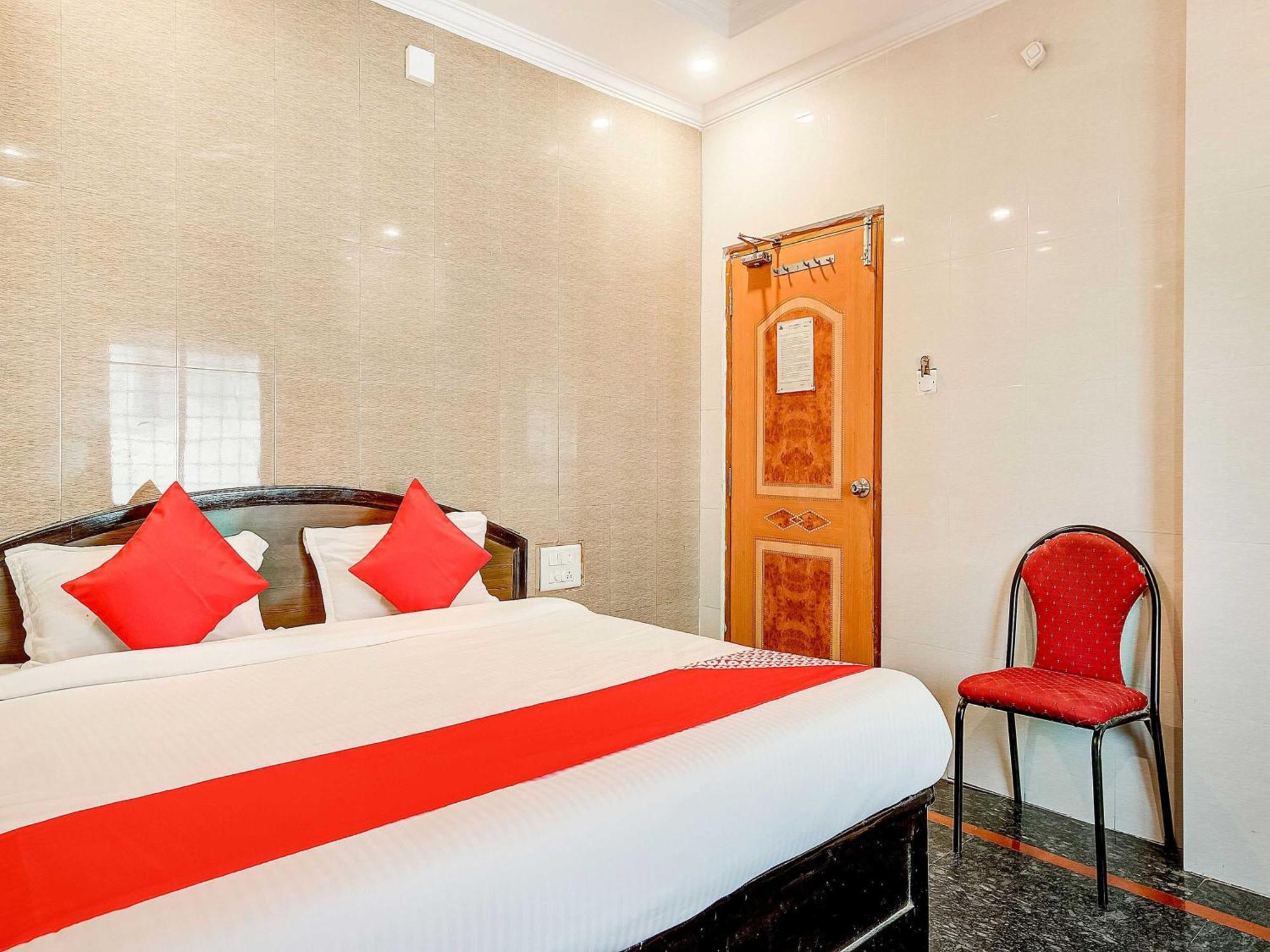 Hotel Tejasri Residency Vijayawāda Exterior foto