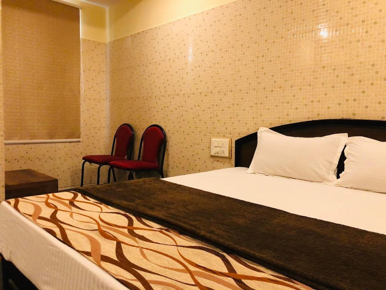 Hotel Tejasri Residency Vijayawāda Exterior foto